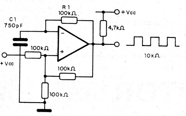 Figure 17 - Oscillator with a comparator
