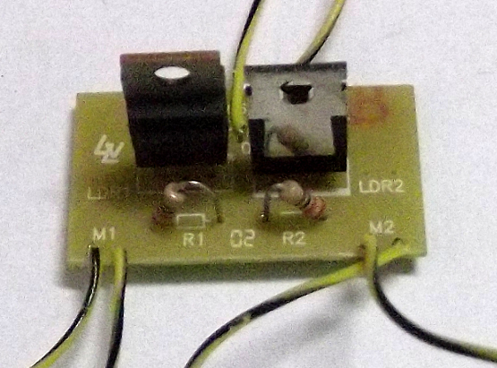 Welding resistors R1 and R2
Welding resistors R1 and R2